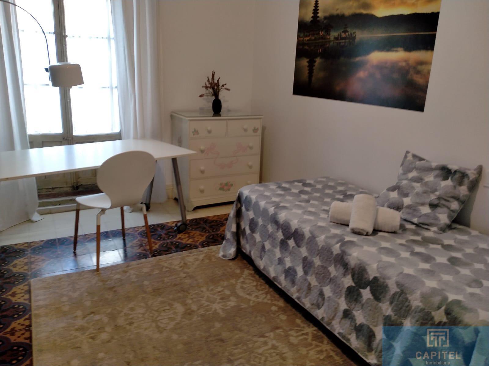 For sale of flat in Córdoba