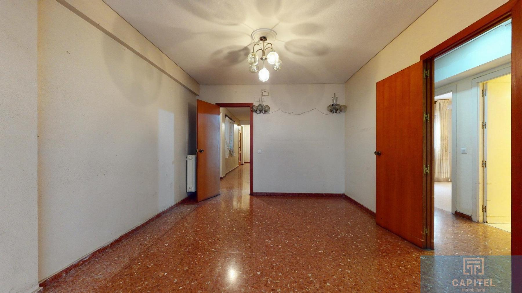 For sale of flat in Córdoba