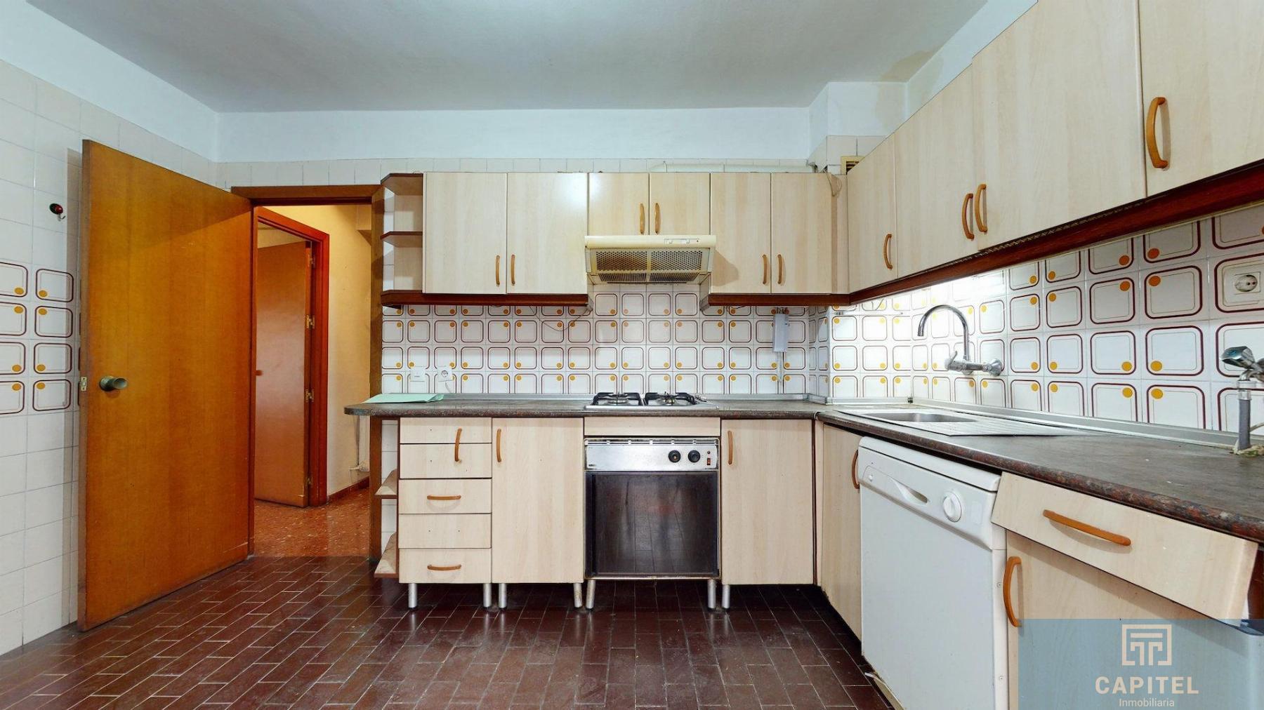 For sale of flat in Córdoba
