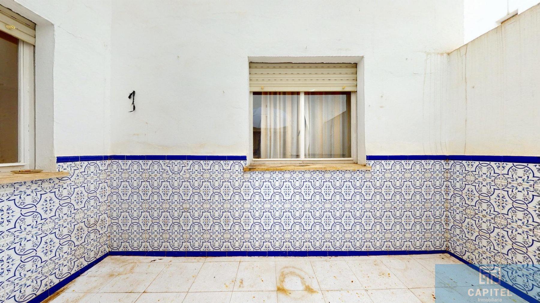 For sale of flat in Córdoba