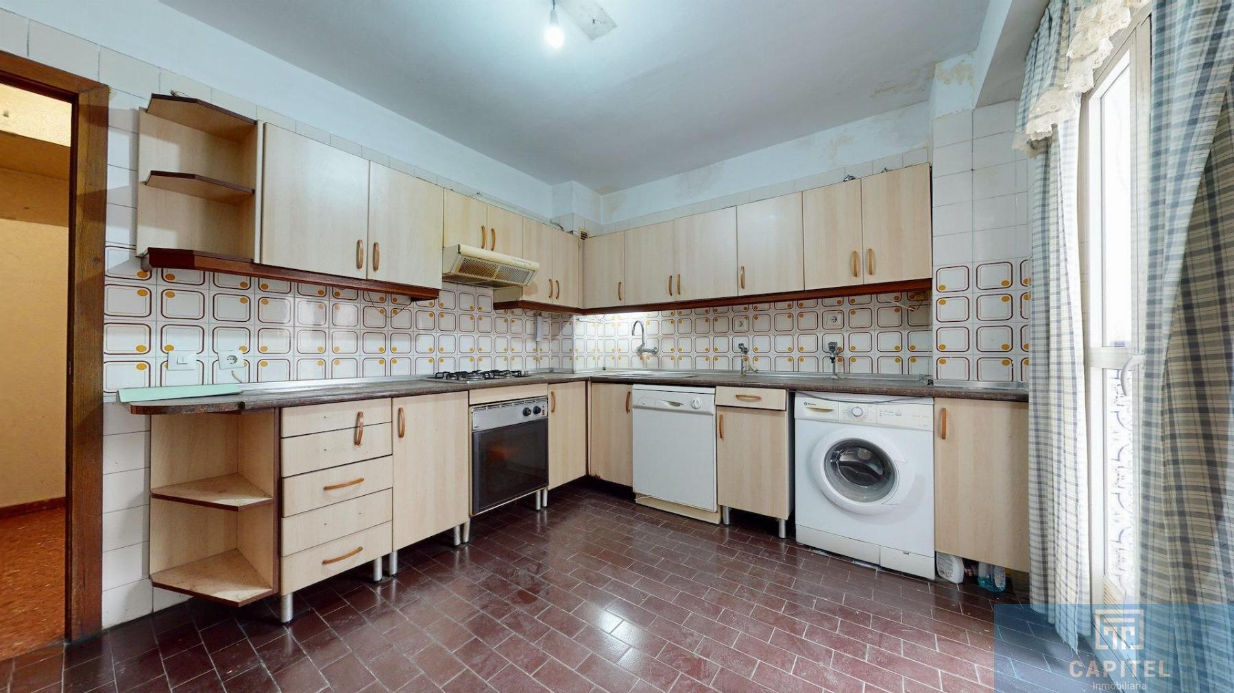 For sale of flat in Córdoba