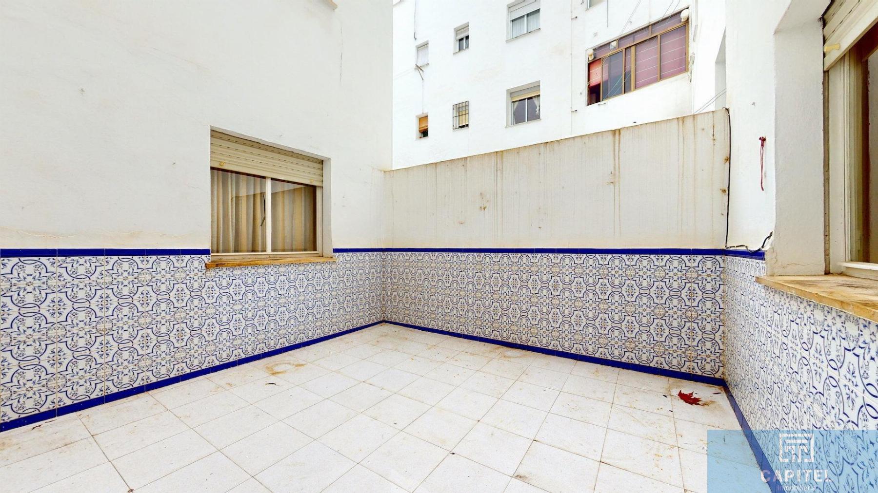 For sale of flat in Córdoba