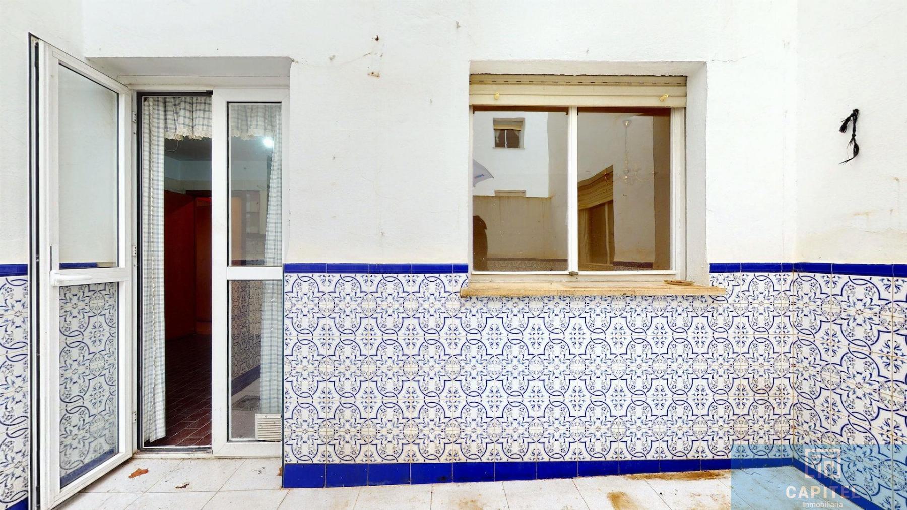 For sale of flat in Córdoba