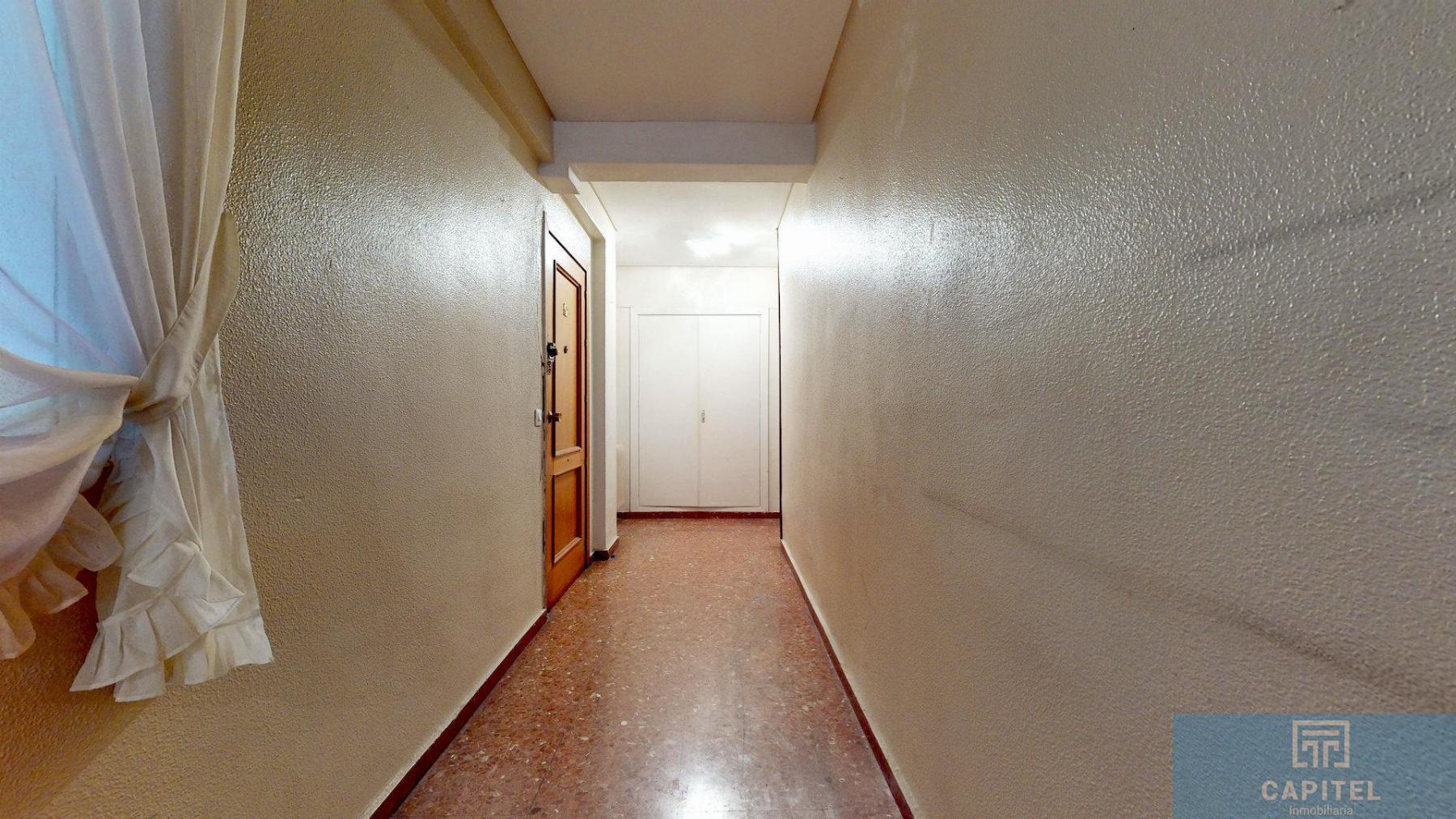 For sale of flat in Córdoba