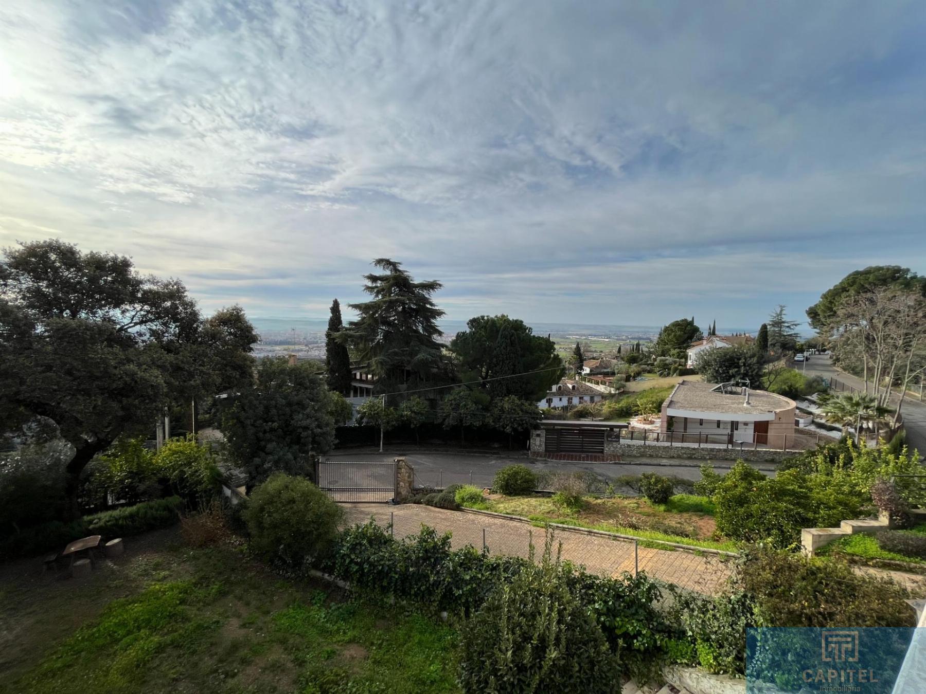 For sale of chalet in Córdoba