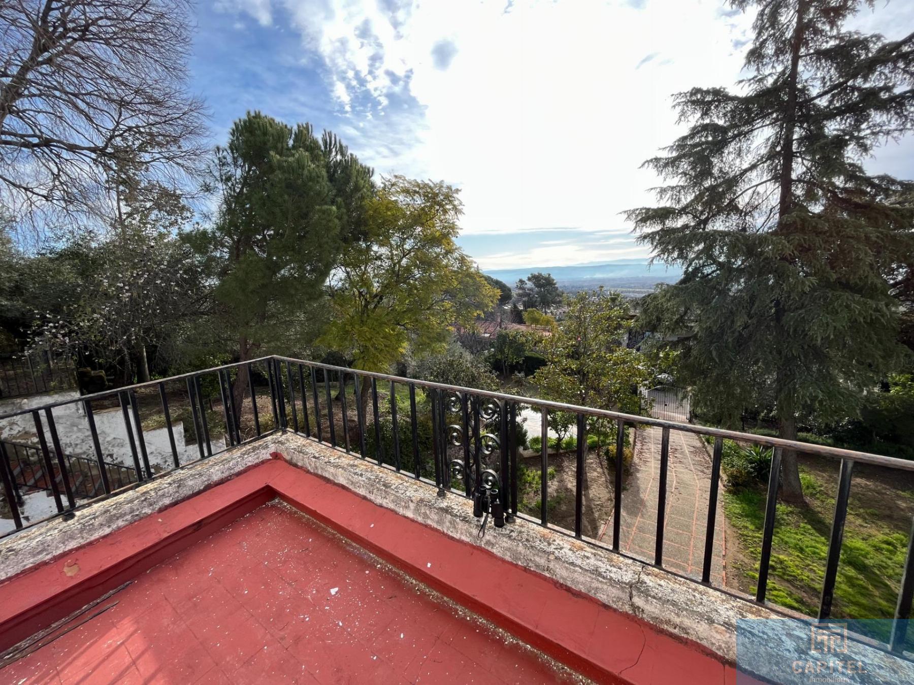 For sale of chalet in Córdoba