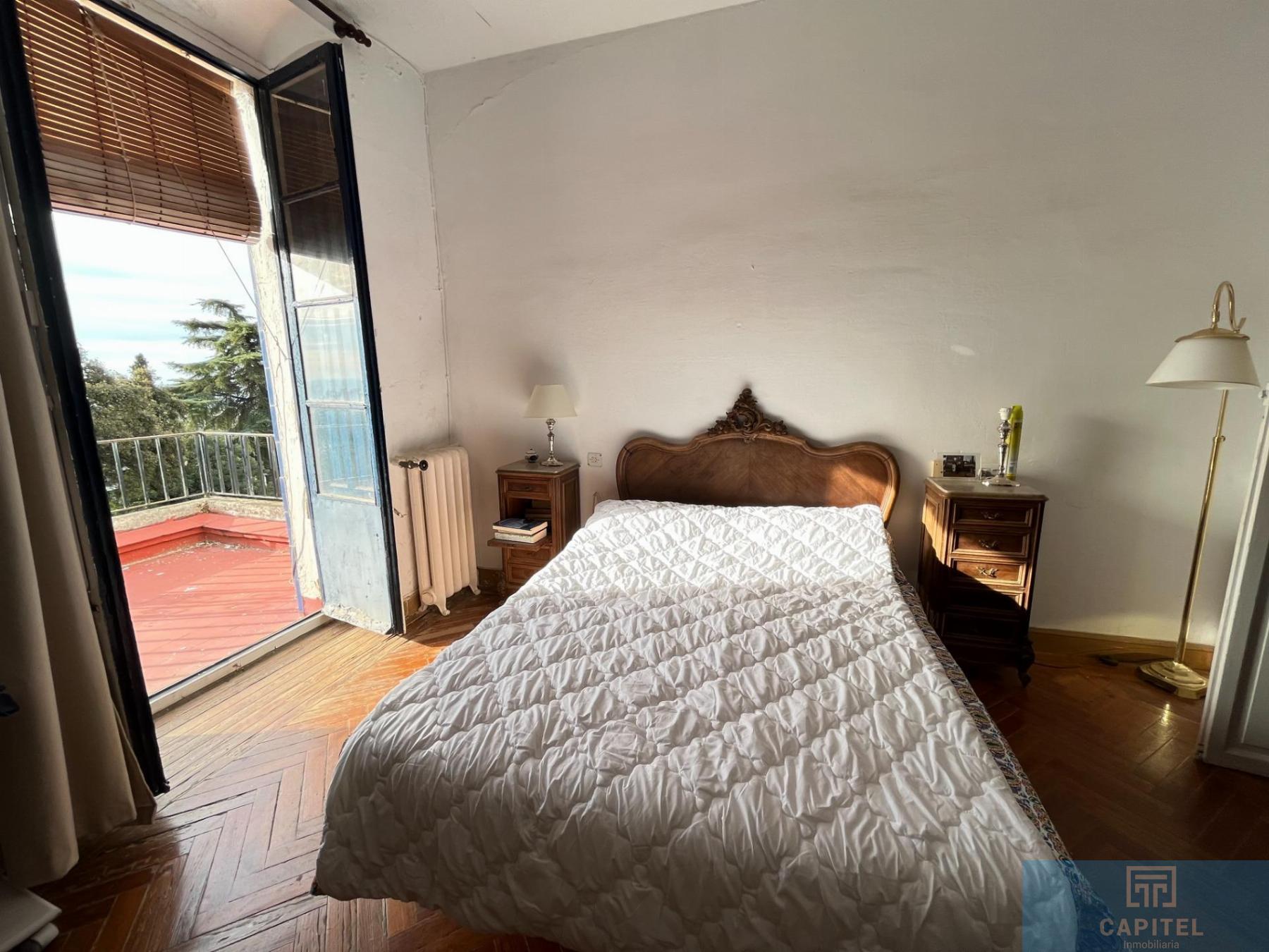For sale of chalet in Córdoba