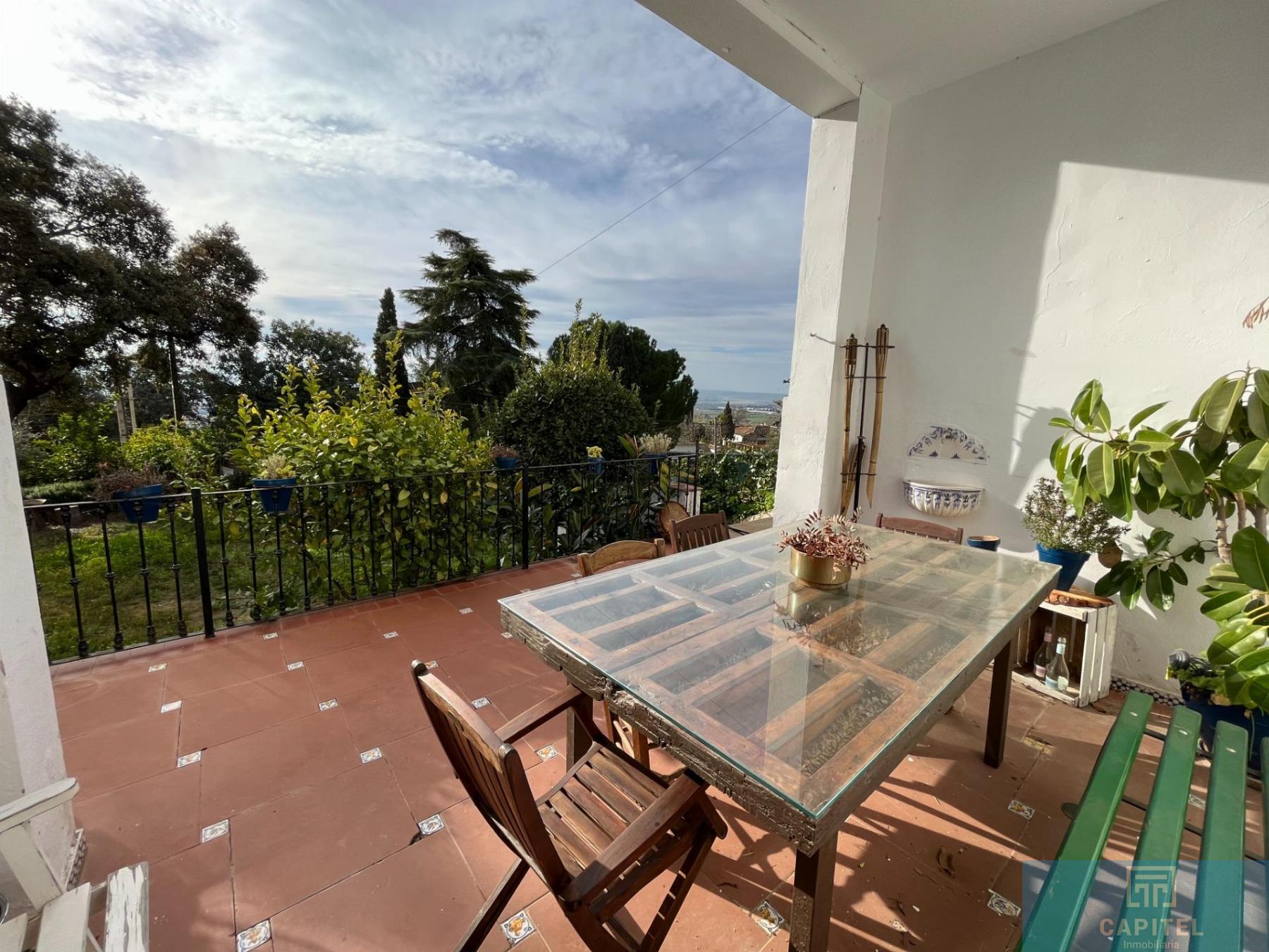 For sale of chalet in Córdoba