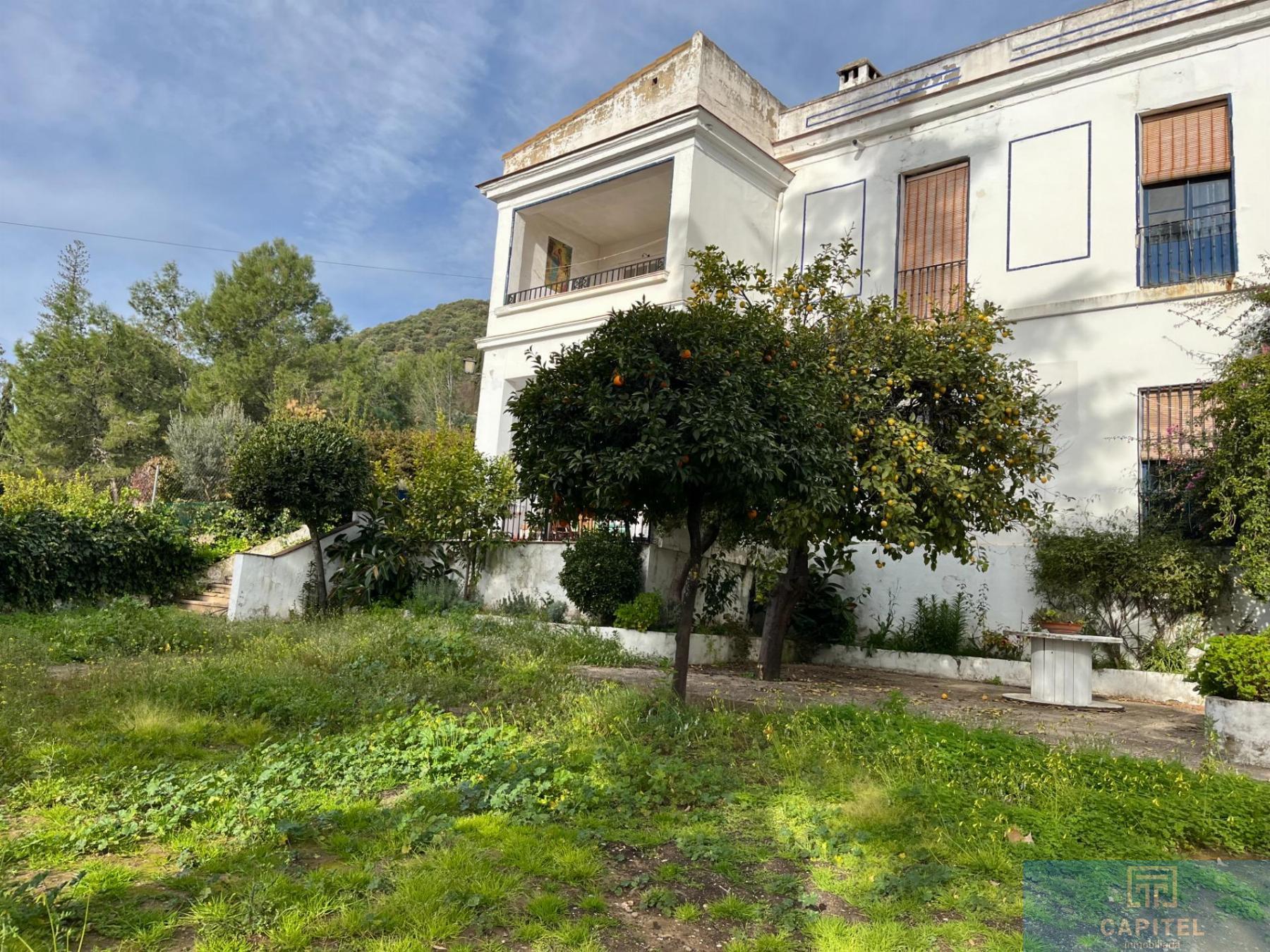 For sale of chalet in Córdoba