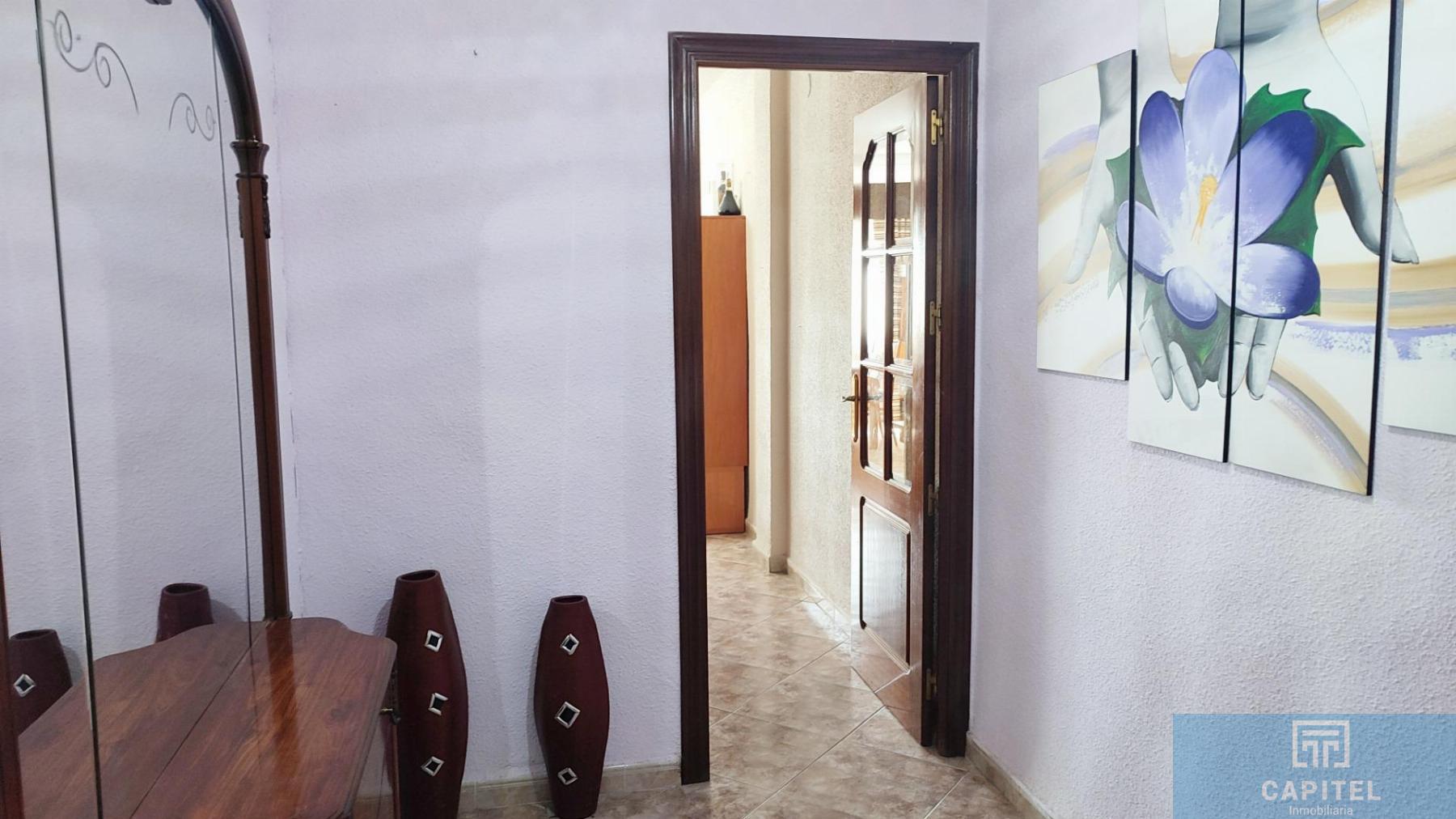 For sale of flat in Córdoba