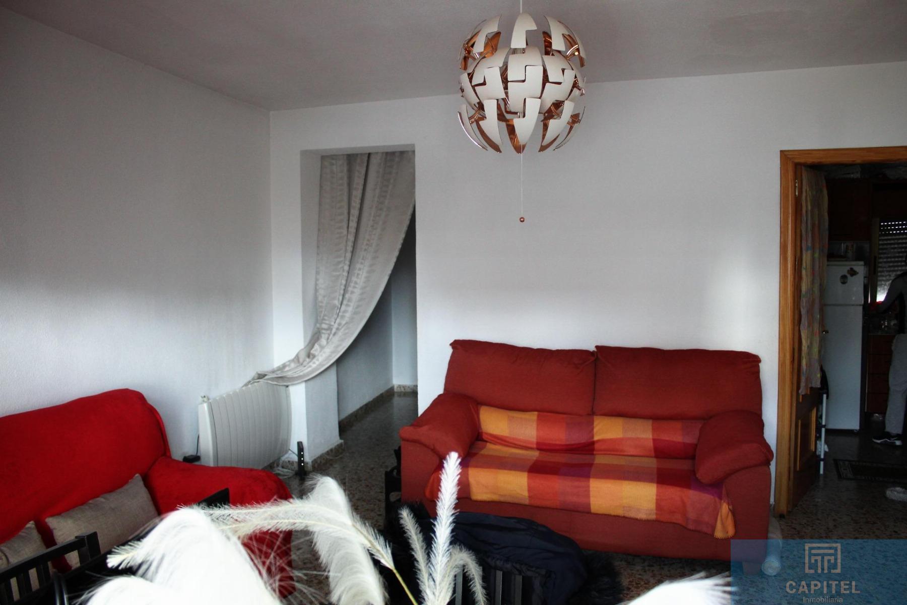 For sale of flat in Córdoba