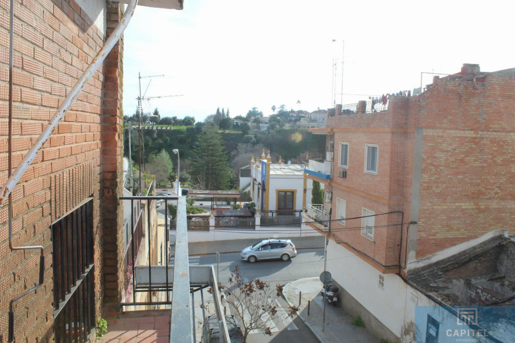 For sale of flat in Córdoba