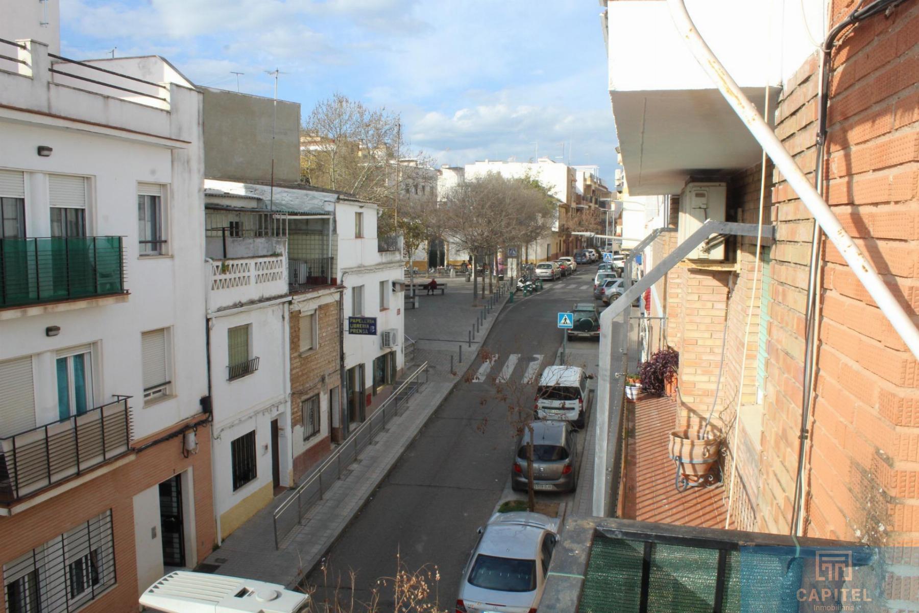For sale of flat in Córdoba