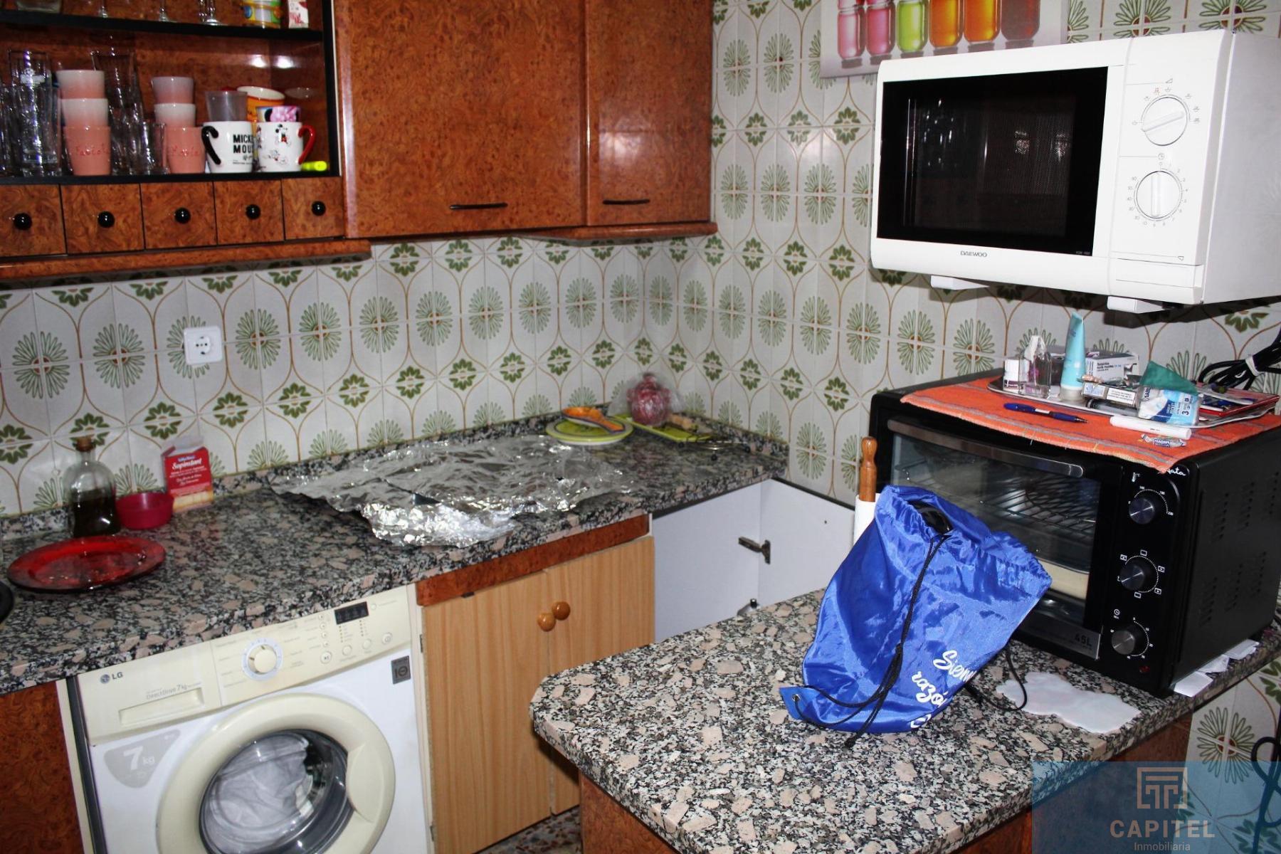 For sale of flat in Córdoba