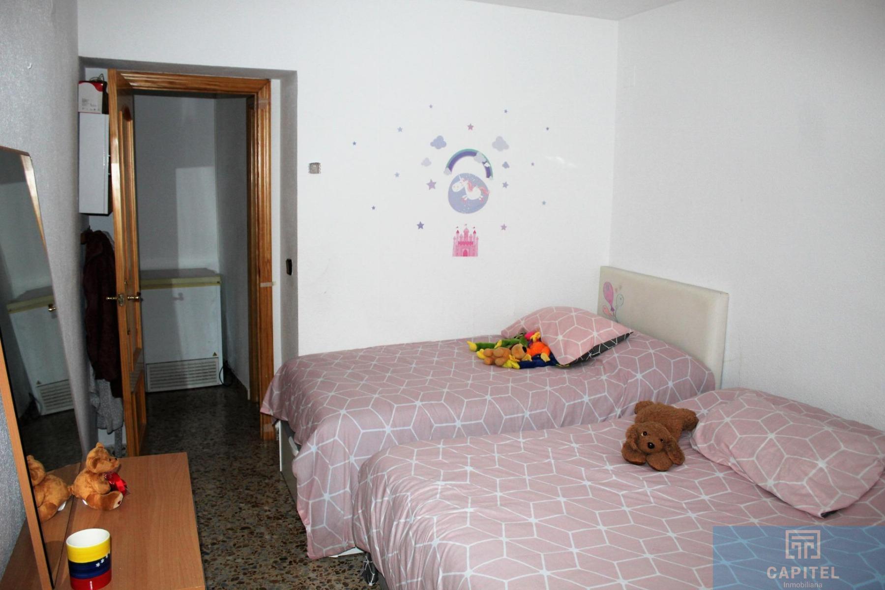 For sale of flat in Córdoba