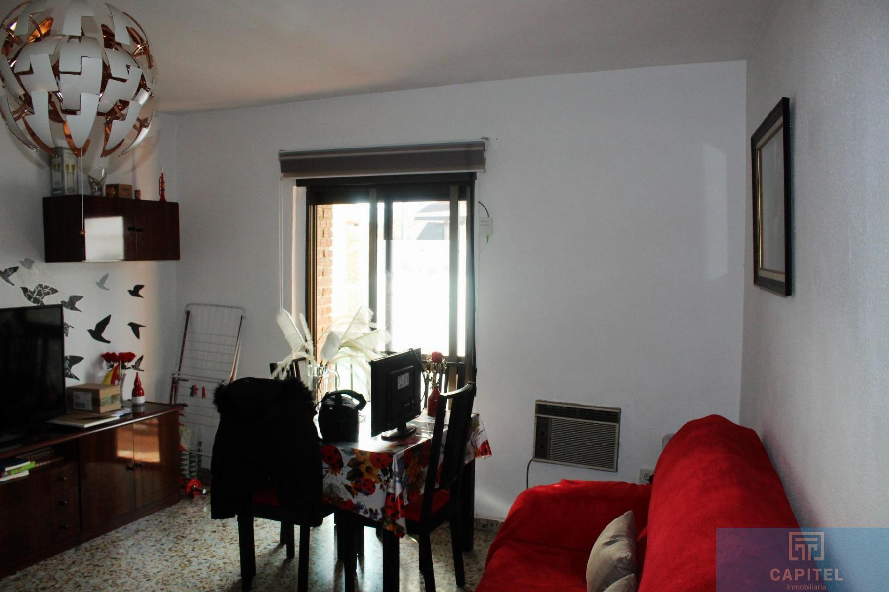 For sale of flat in Córdoba