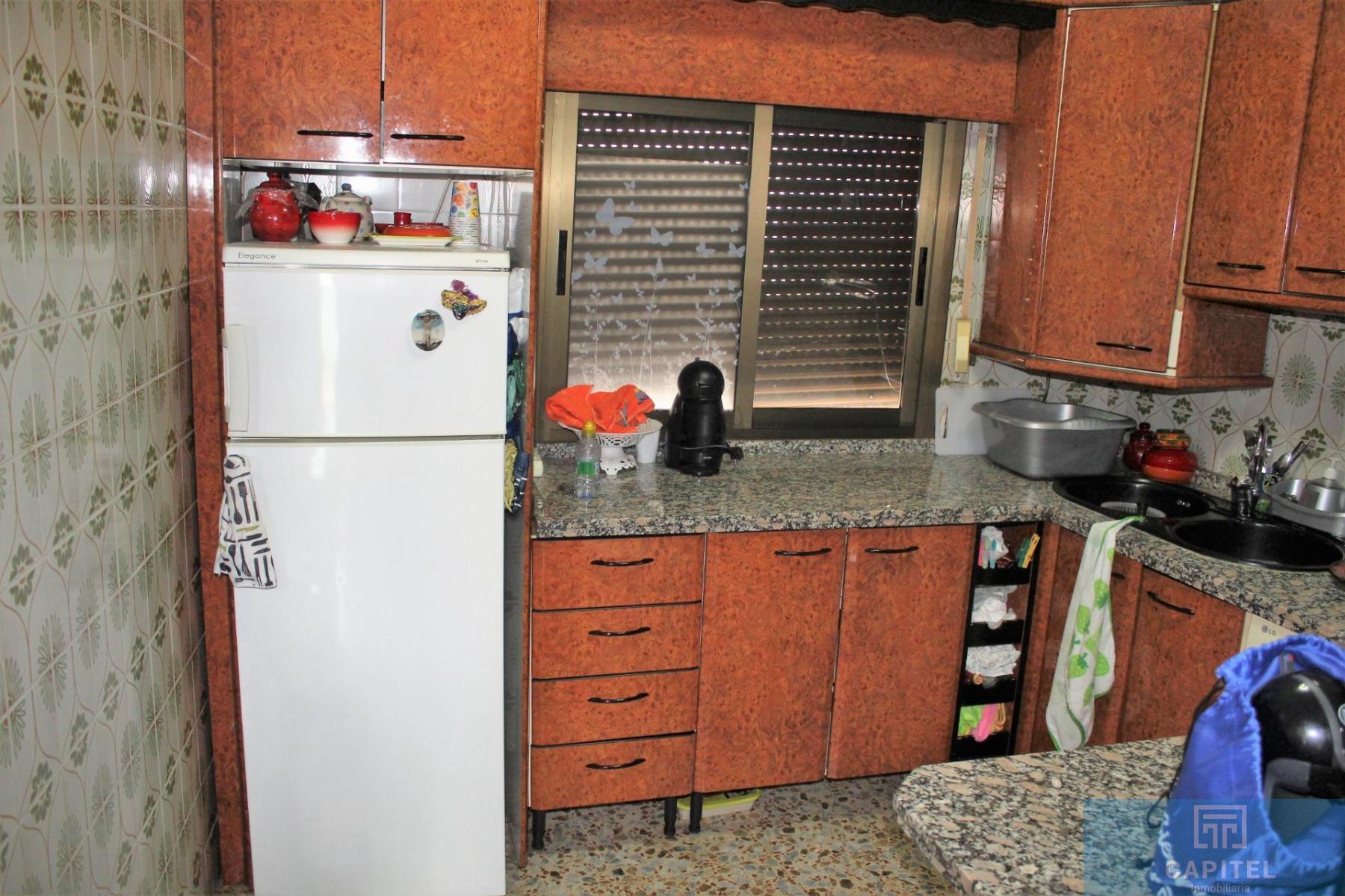 For sale of flat in Córdoba