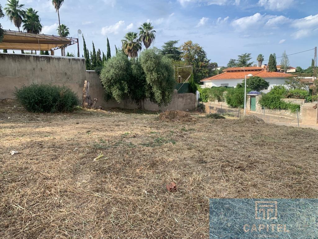 For sale of land in Córdoba