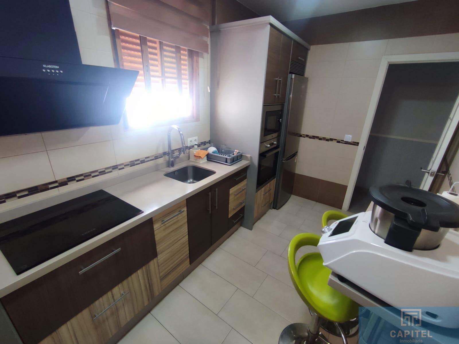 For sale of flat in Córdoba