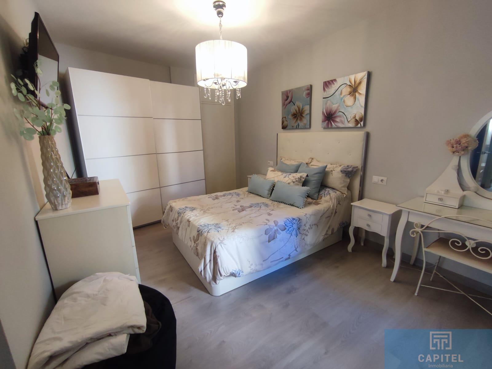 For sale of flat in Córdoba