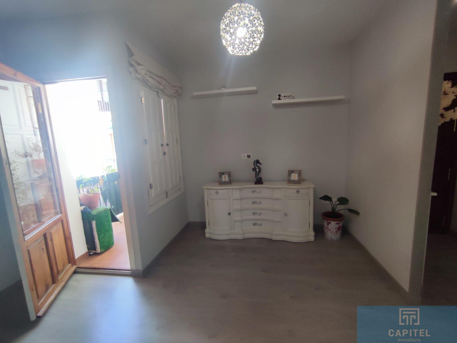 For sale of flat in Córdoba