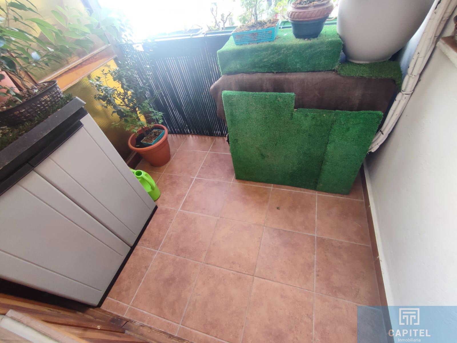For sale of flat in Córdoba