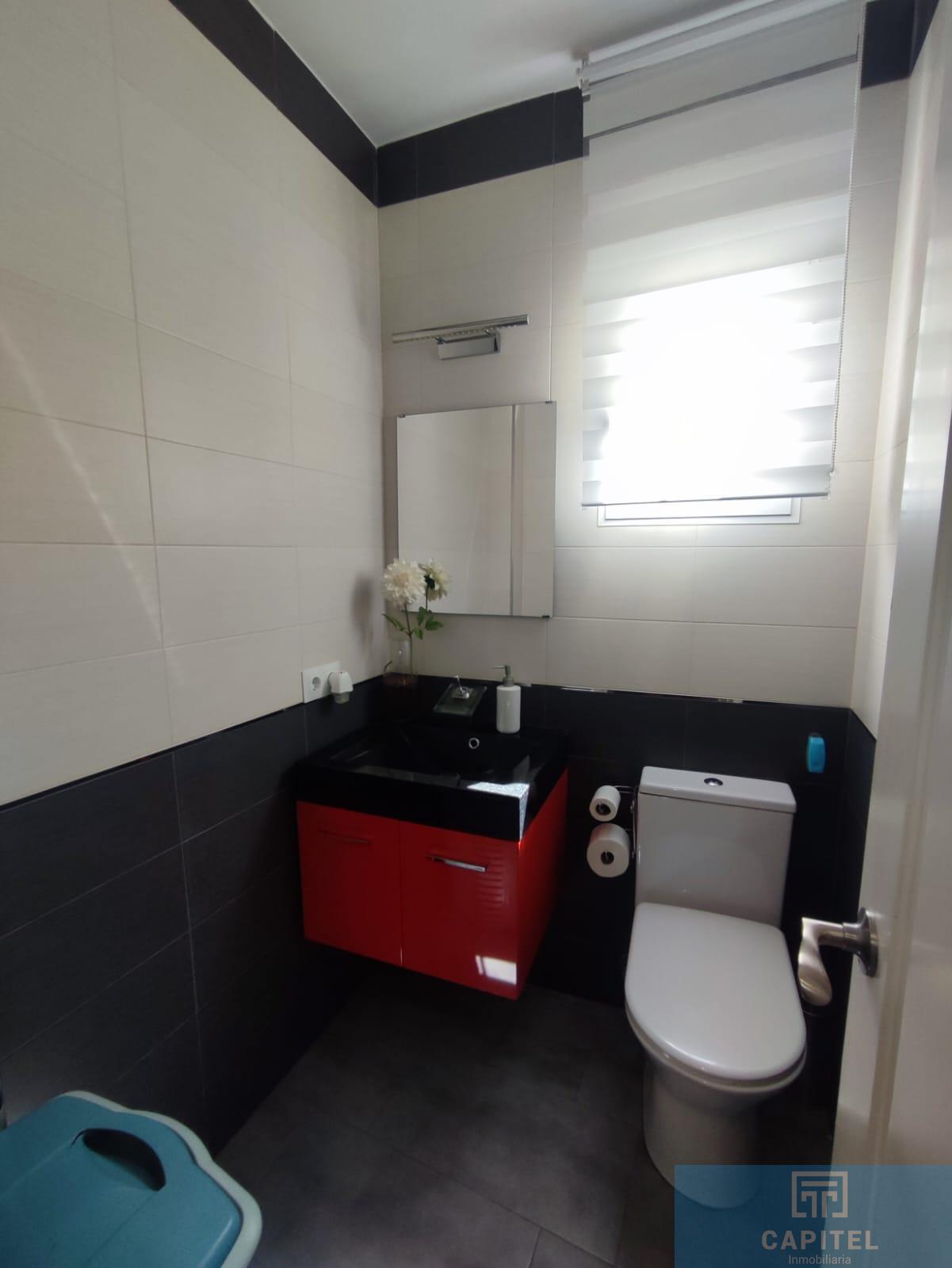 For sale of flat in Córdoba