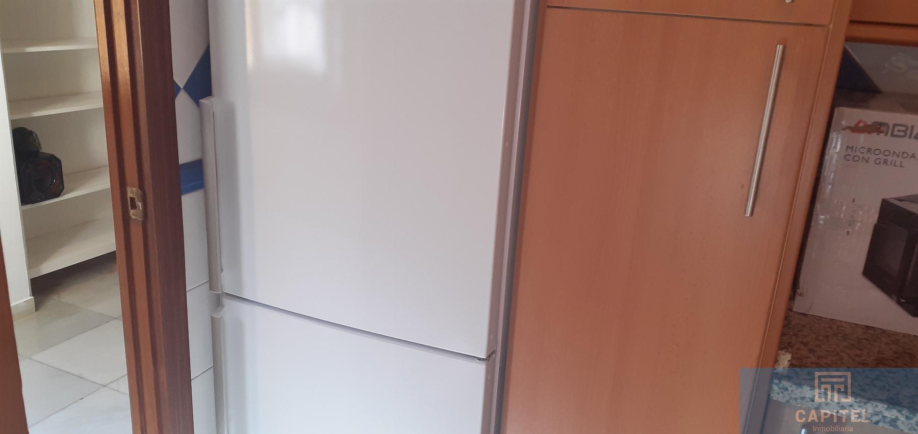 For sale of flat in Córdoba