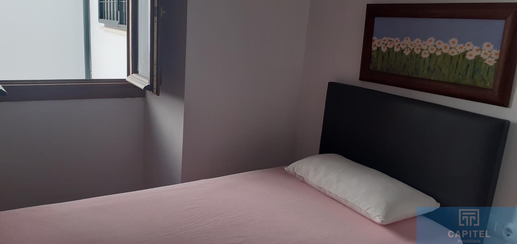 For sale of flat in Córdoba