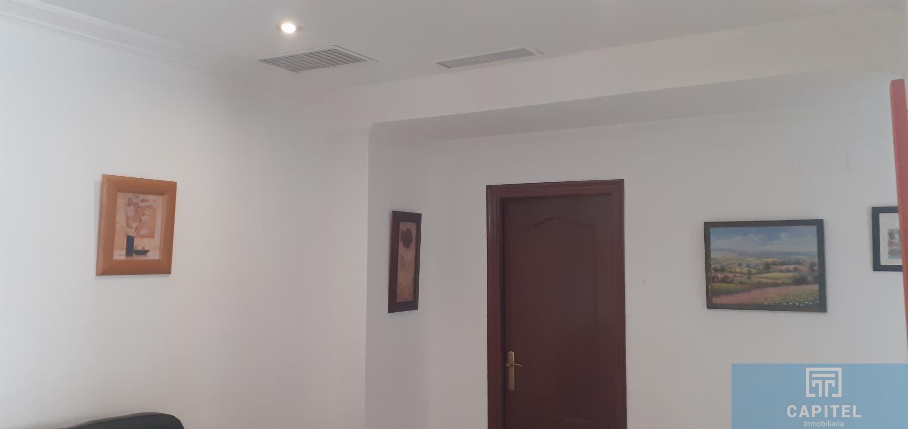 For sale of flat in Córdoba