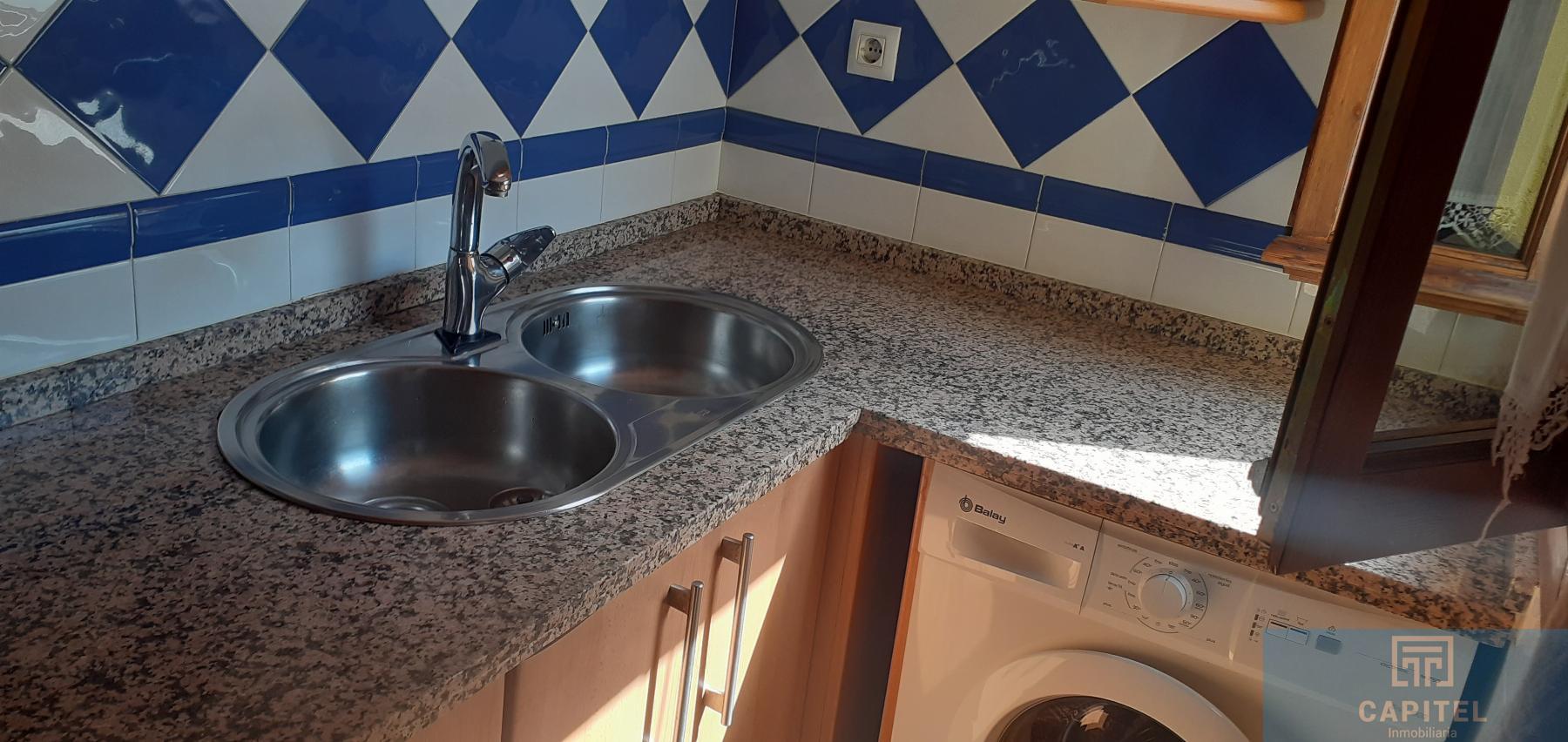 For sale of flat in Córdoba