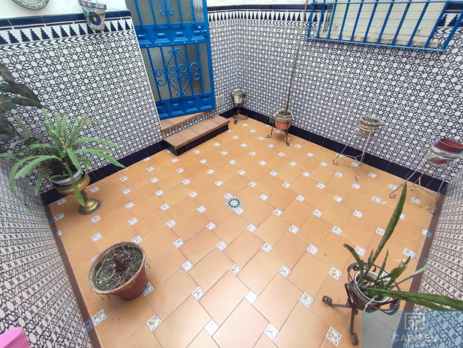 For sale of flat in Córdoba
