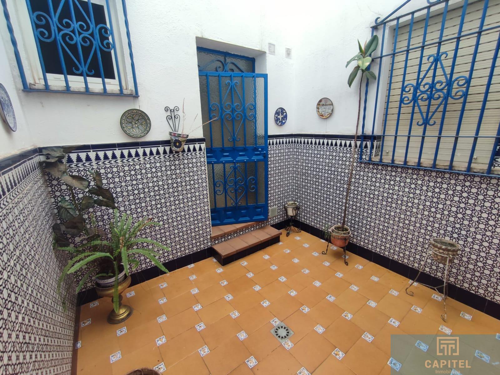 For sale of flat in Córdoba