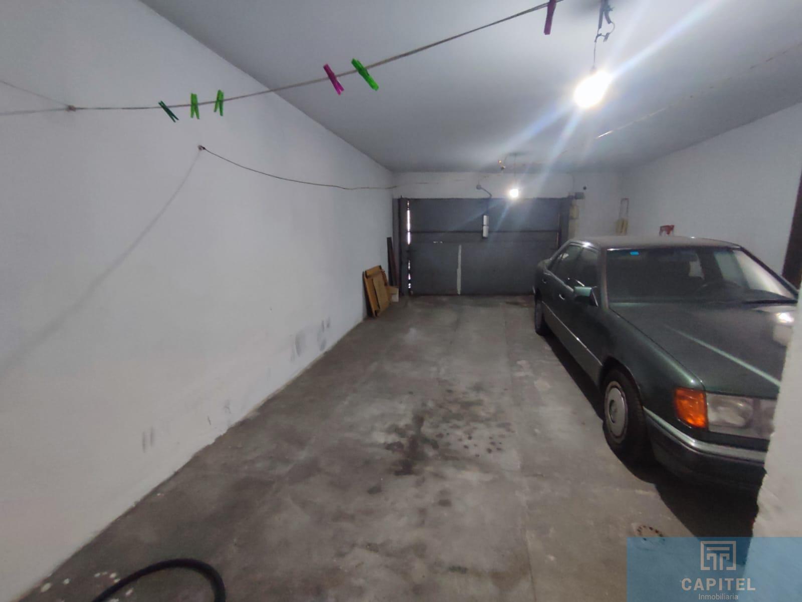 For sale of flat in Córdoba