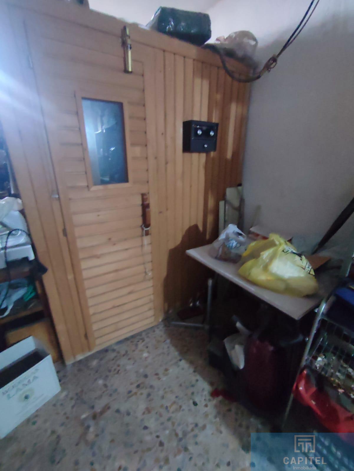 For sale of flat in Córdoba
