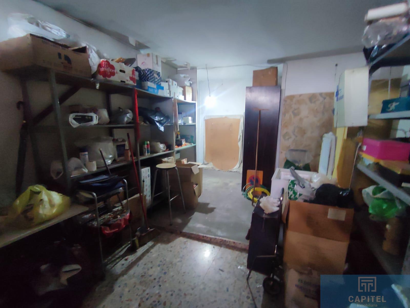 For sale of flat in Córdoba