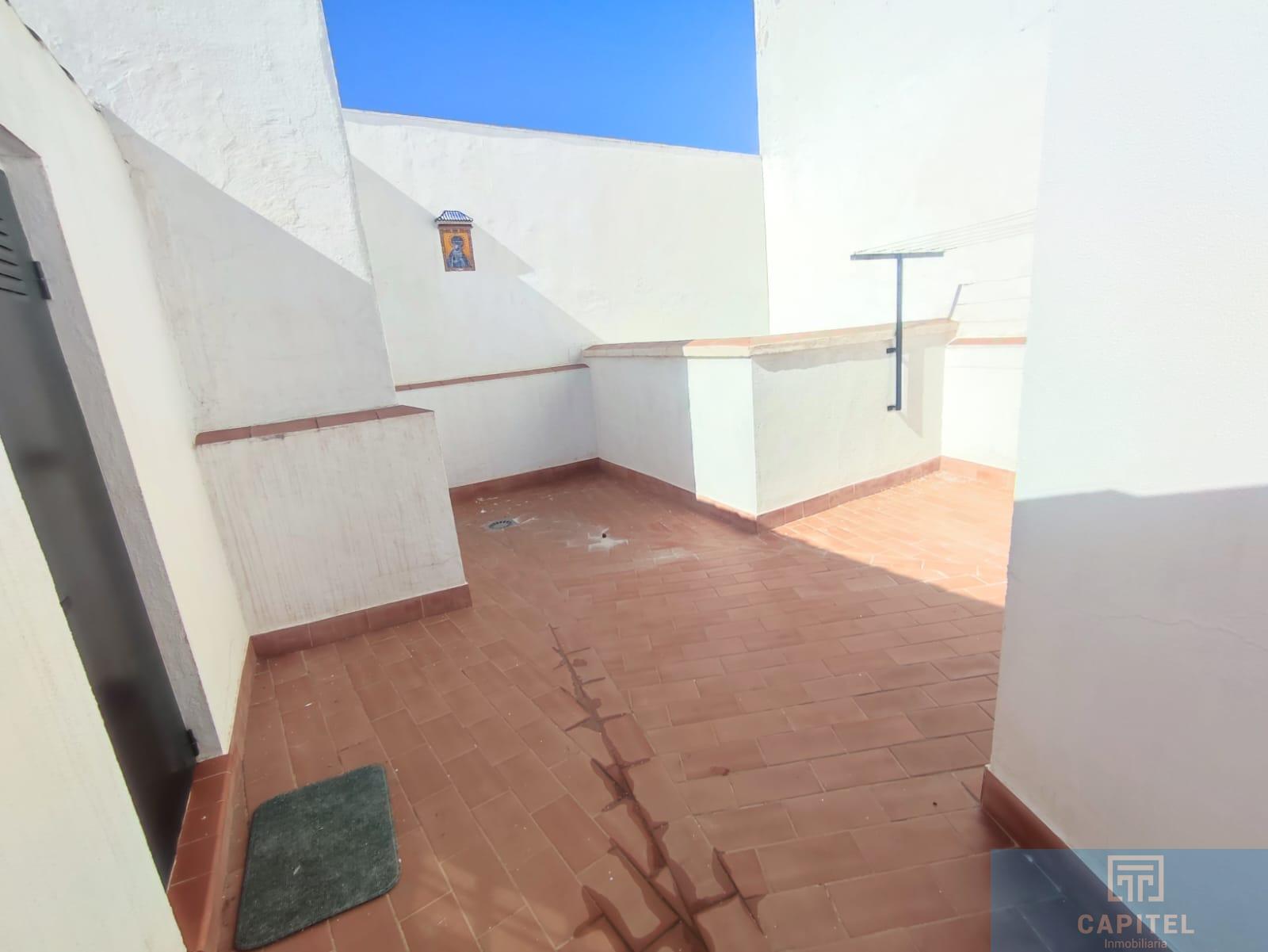 For sale of house in Córdoba