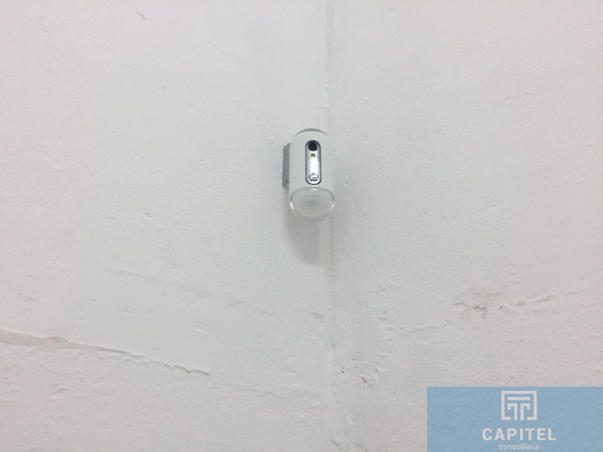 For rent of commercial in Córdoba