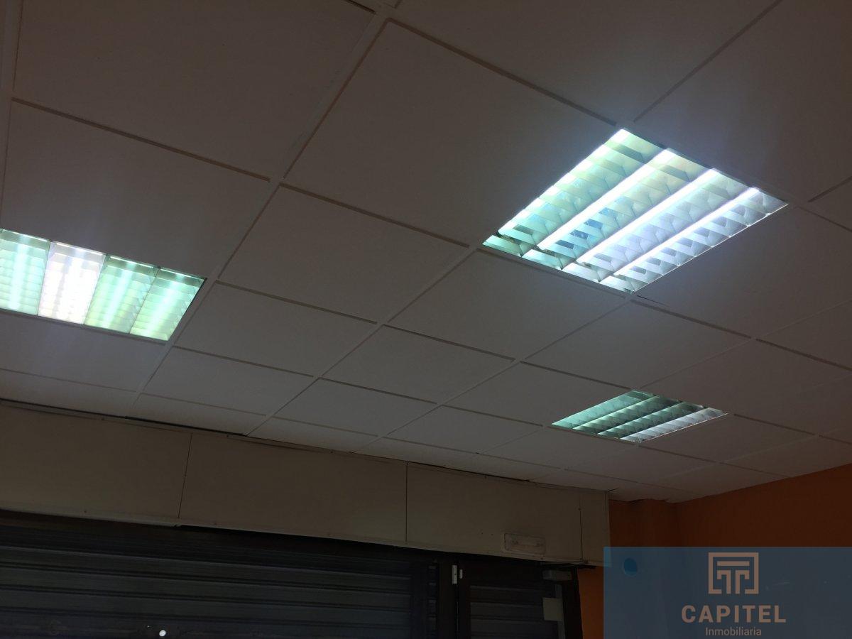 For rent of commercial in Córdoba