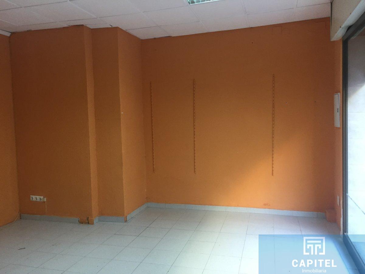 For rent of commercial in Córdoba