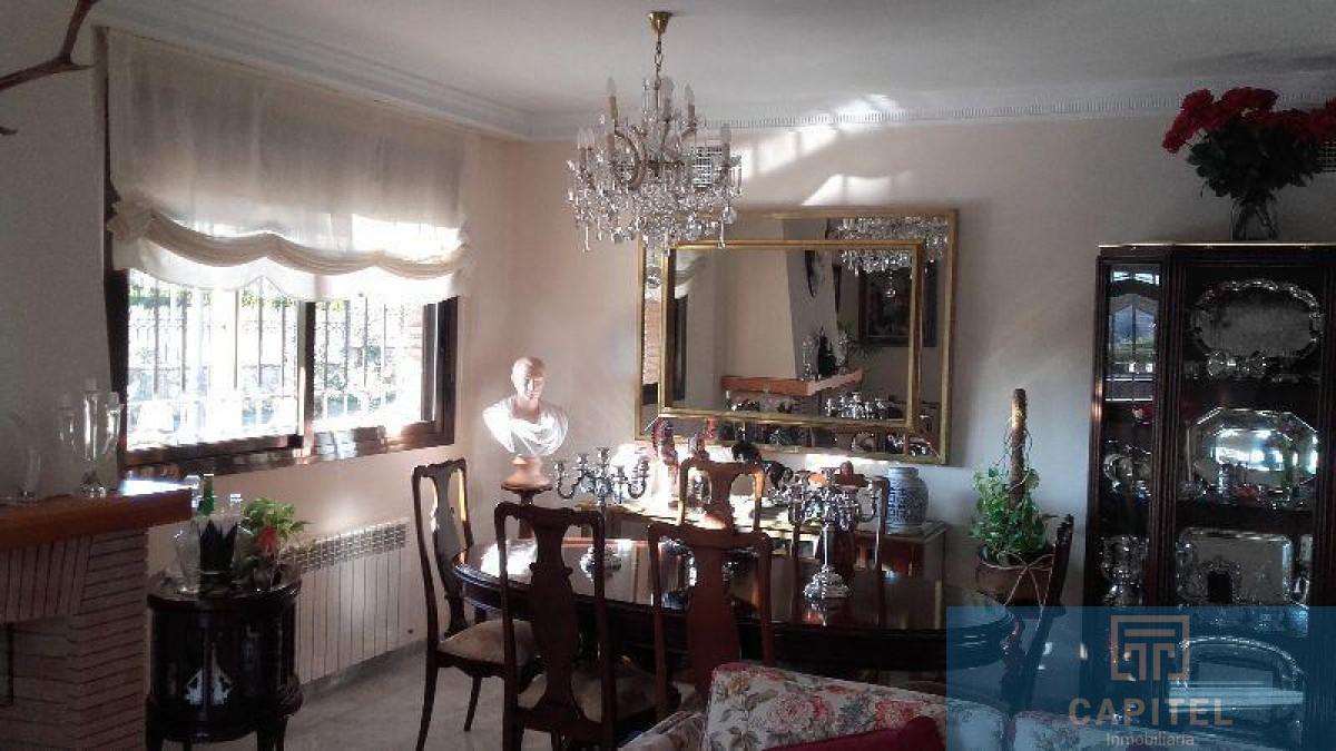 For sale of chalet in Córdoba