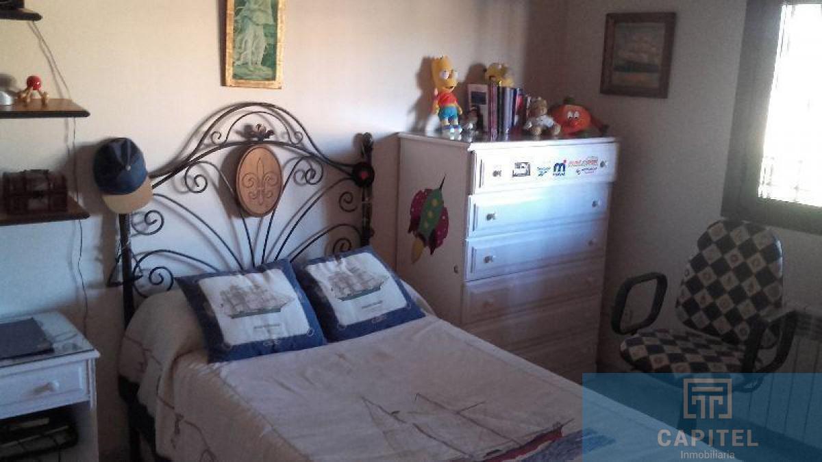For sale of chalet in Córdoba