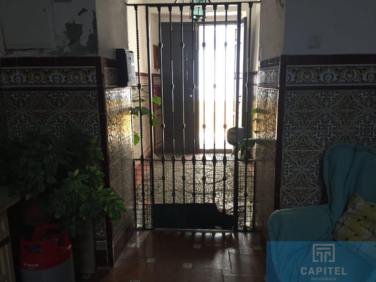 For sale of house in Córdoba