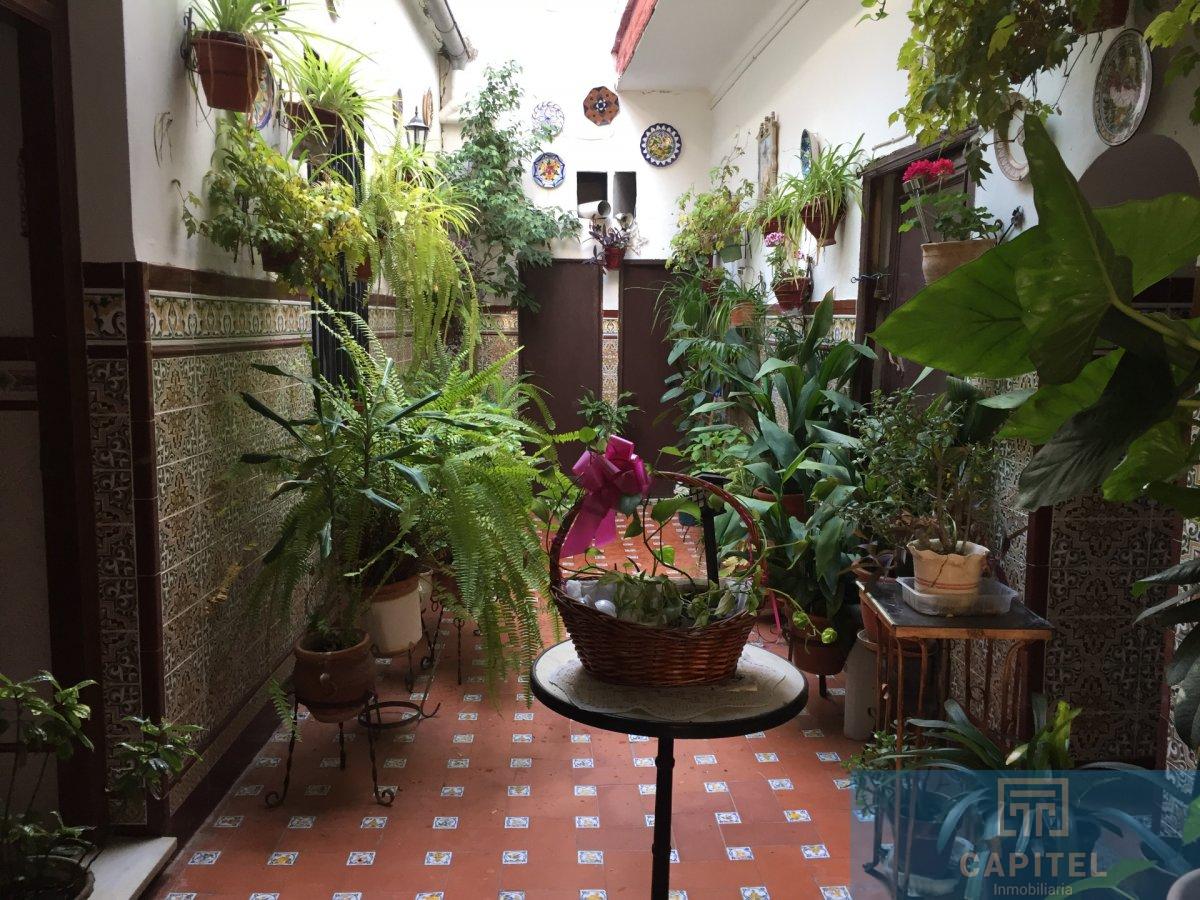 For sale of house in Córdoba