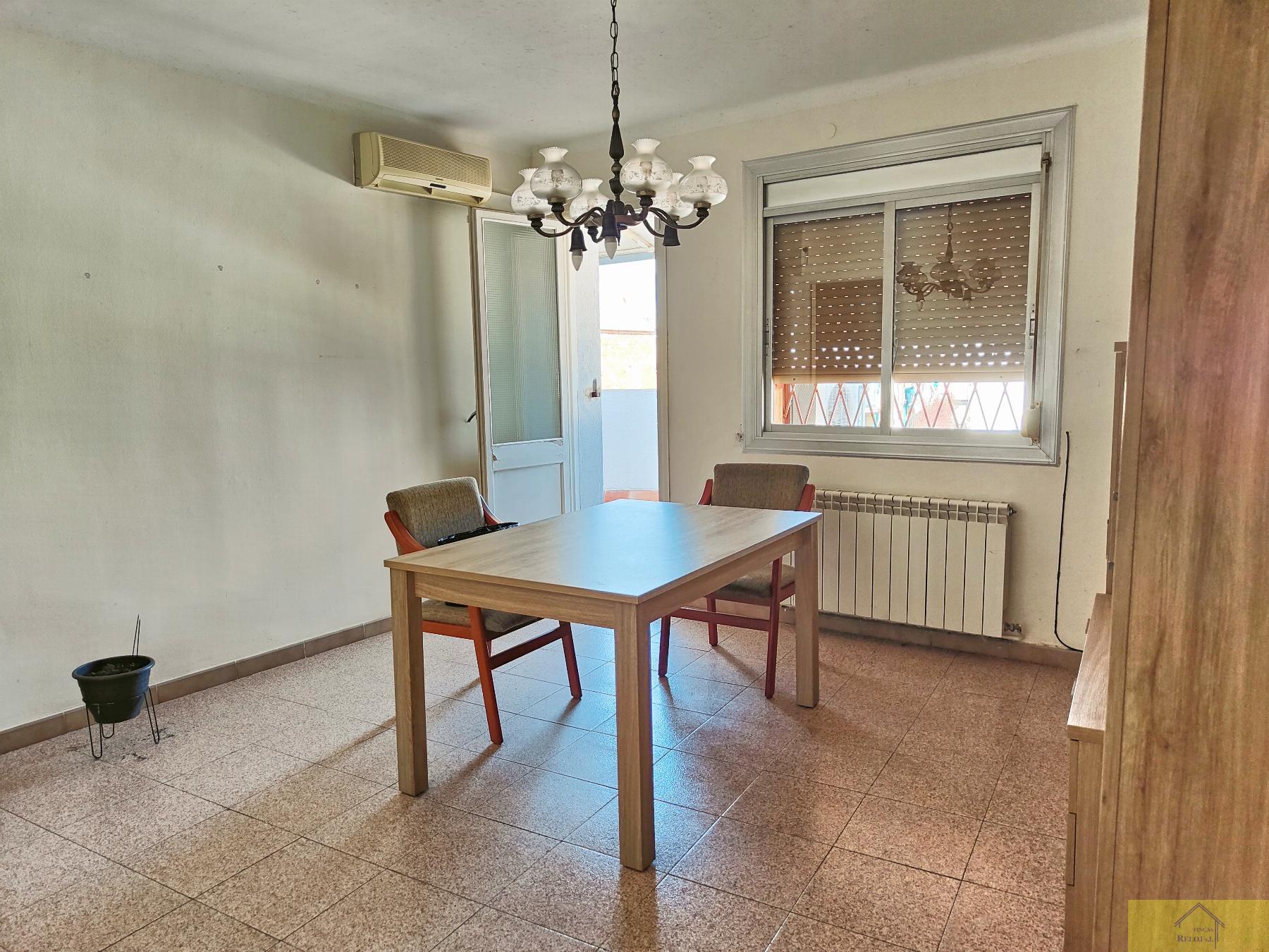 For sale of flat in Santa Coloma de Gramanet