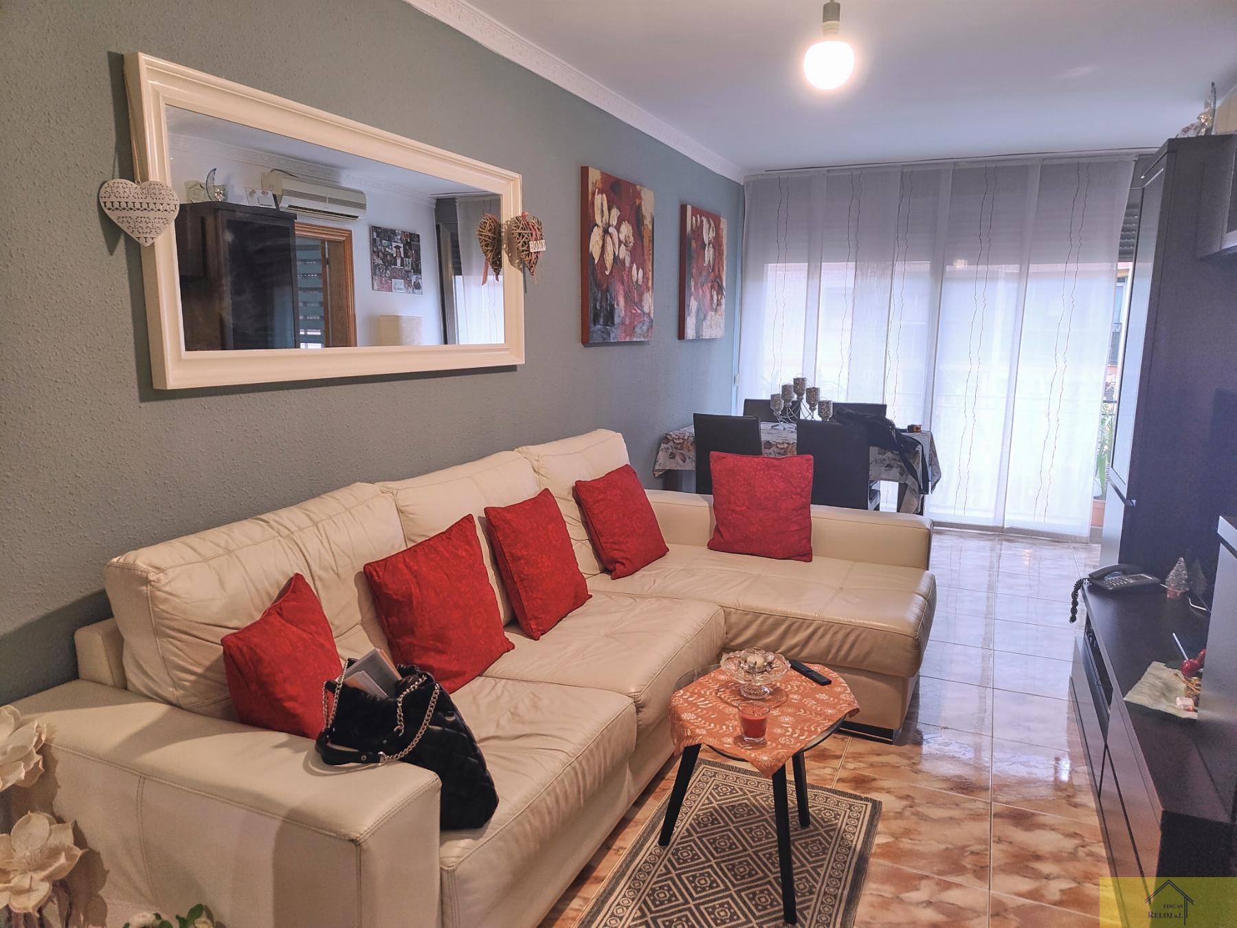 For sale of flat in Santa Coloma de Gramanet