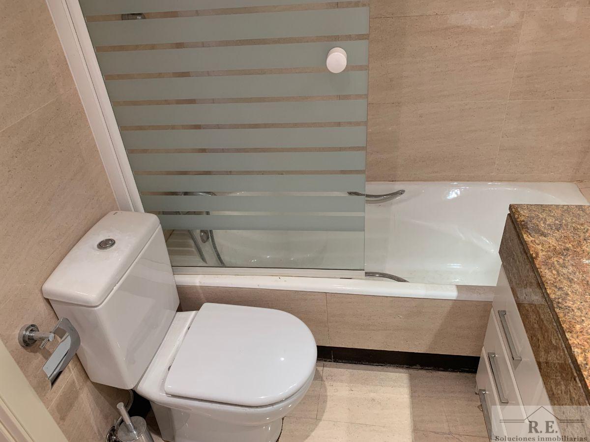For rent of duplex in Madrid