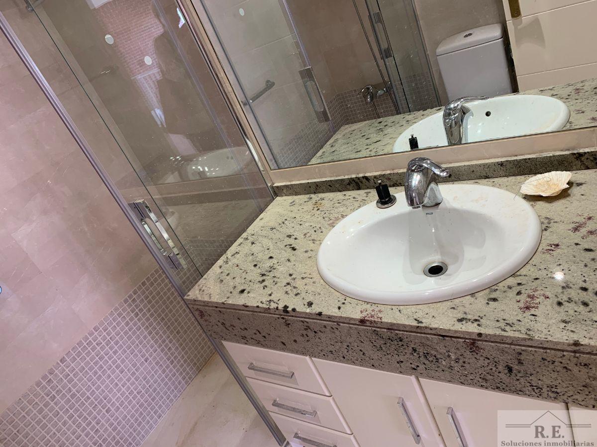 For rent of duplex in Madrid