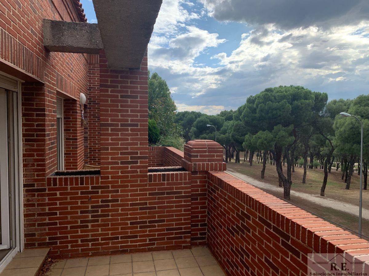 For rent of duplex in Madrid