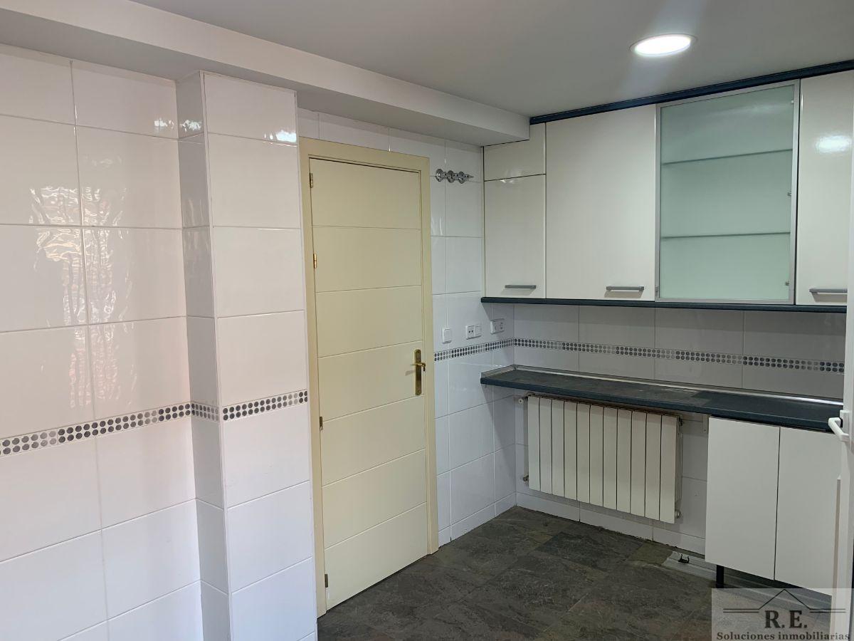 For rent of duplex in Madrid